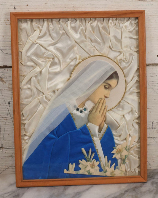 Lot 106 - Vintage Framed Religious Print Of The Virgin Mary With Fabric Elements Under Glass