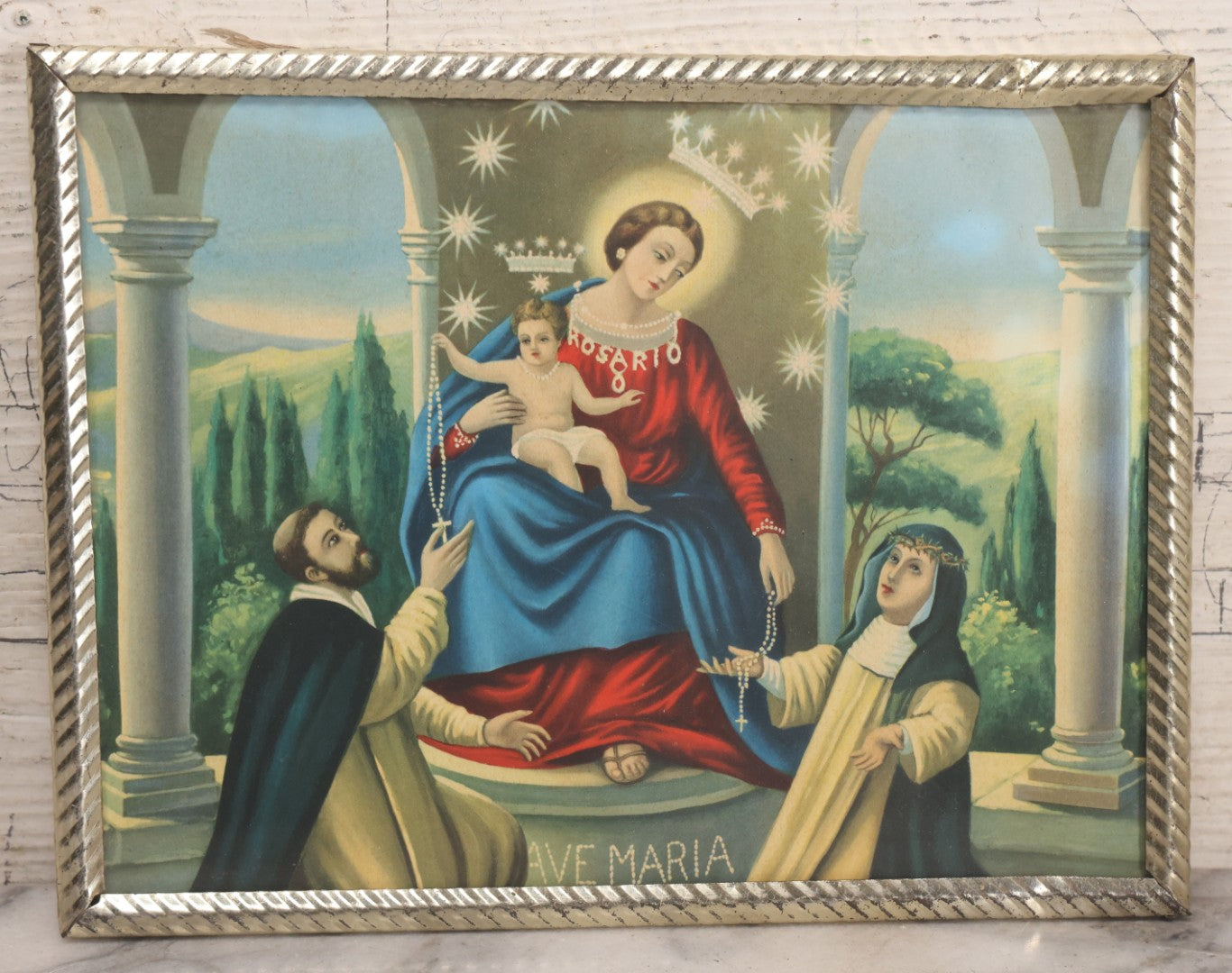 Lot 107 - Vintage Framed Chromolithograph Religious Print Of Our Lady Of The Rosary With The Virgin Mary And Child