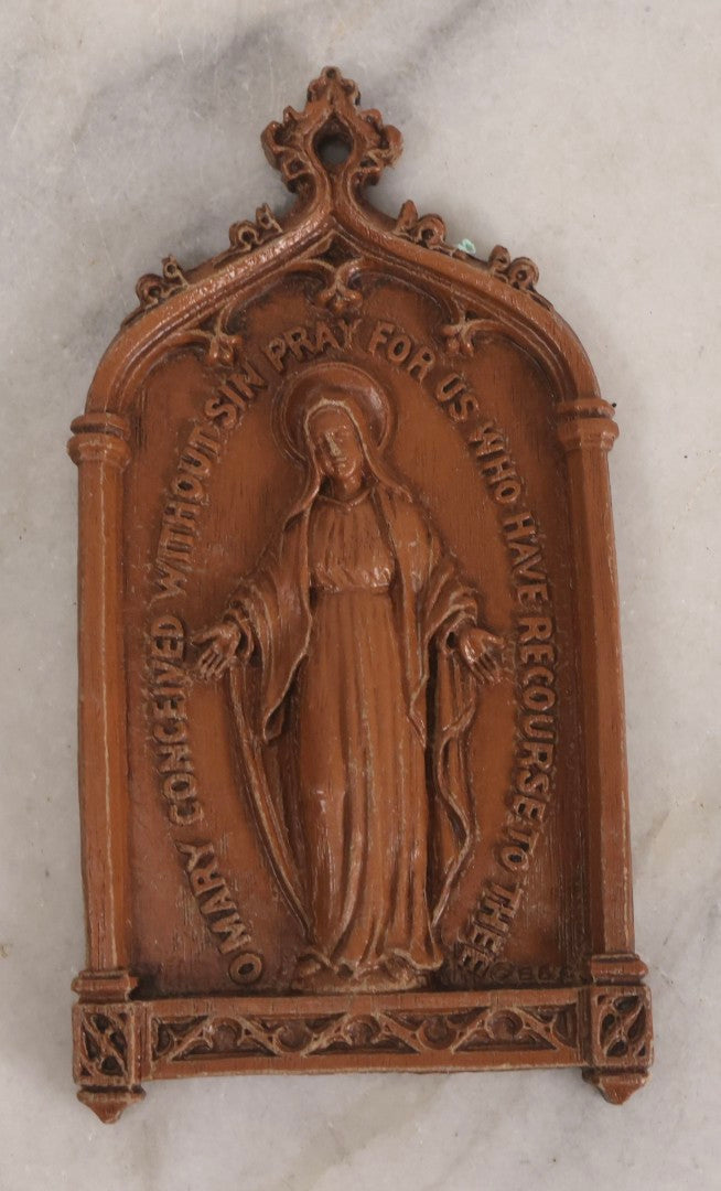 Lot 114 - Grouping Of Nine Vintage And Modern Religious Figurines And Devotional Objects