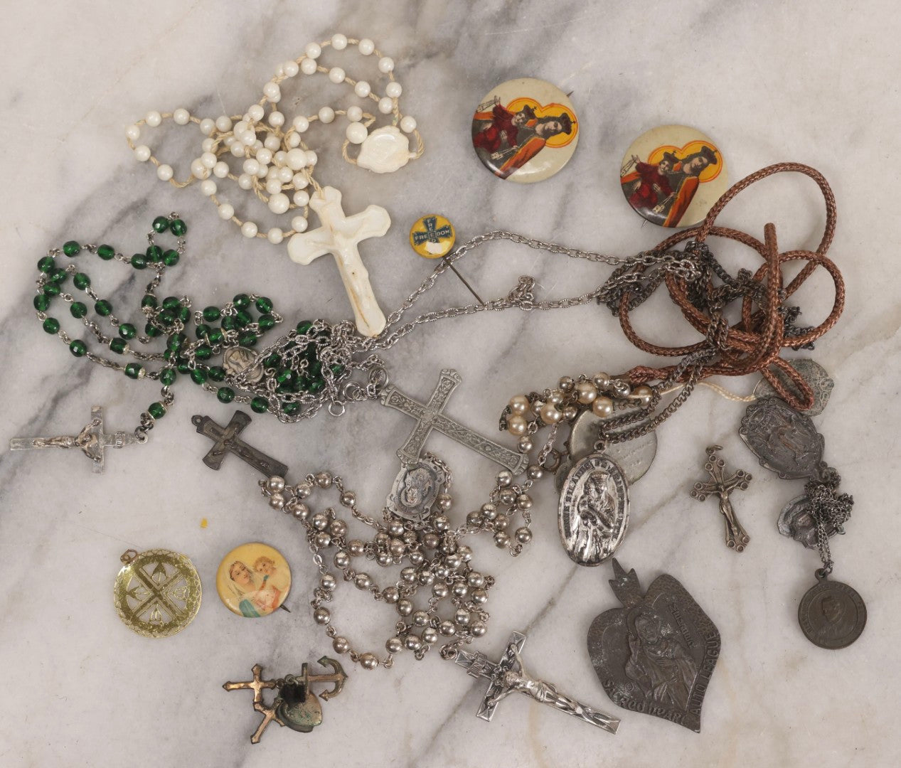 Lot 116 - Grouping Of Mixed Vintage Religious Devotional Items Including Rosaries, Medals, Crosses, And Pins
