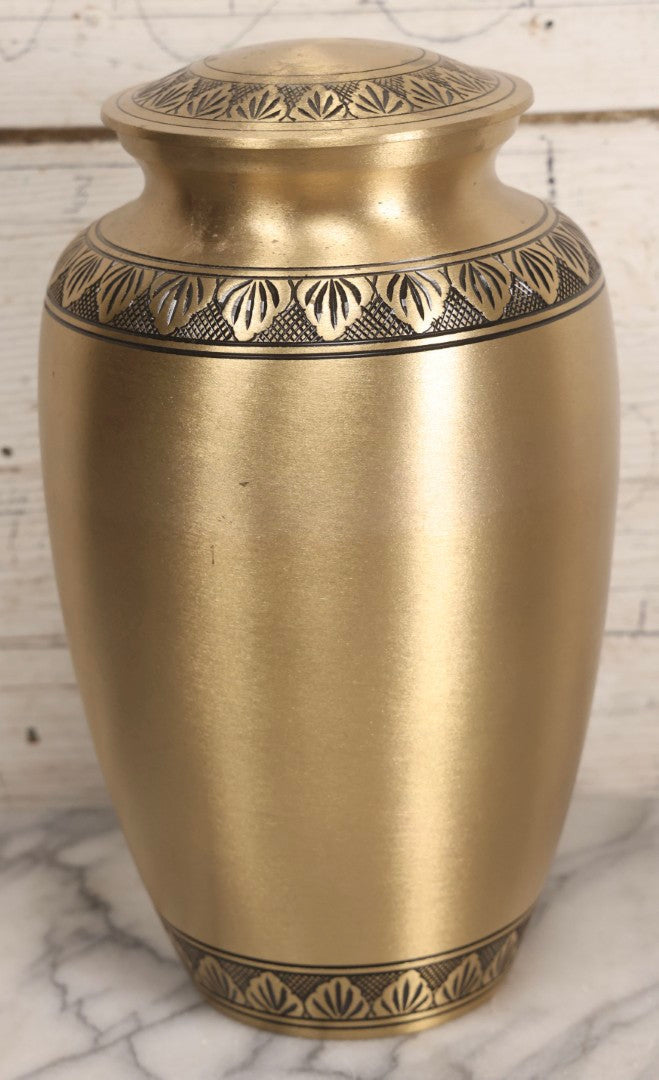Lot 121 - Modern Brass Cremation Urn With Engraved Decoration And Screw-Off Lid, Made In India
