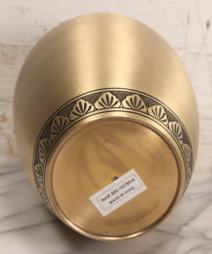 Lot 121 - Modern Brass Cremation Urn With Engraved Decoration And Screw-Off Lid, Made In India