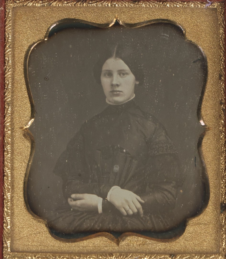Lot 128 - Antique 1/6th Plate Daguerreotype Photograph Of Young Married Woman Posed In Dark Clothing With Crossed Arms Identified As Alice C. Brooks In Half Leatherette Case