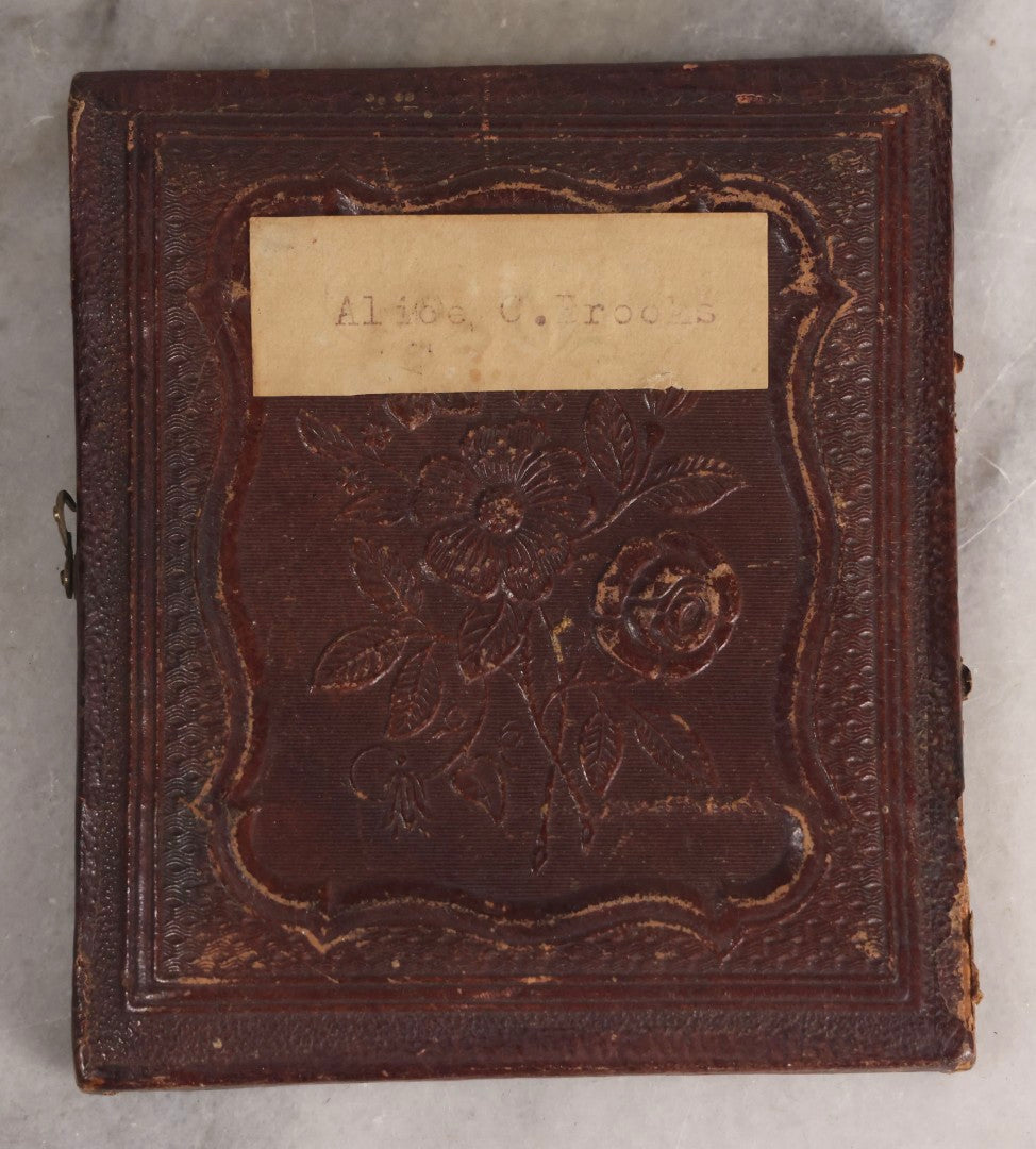 Lot 128 - Antique 1/6th Plate Daguerreotype Photograph Of Young Married Woman Posed In Dark Clothing With Crossed Arms Identified As Alice C. Brooks In Half Leatherette Case