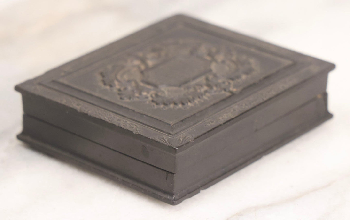 Lot 130 - Antique 1/9th Plate Ambrotype Photograph Of Young Woman In Dark Clothing With Bonnet In Thermoplastic Full Case By S. Peck & Co.