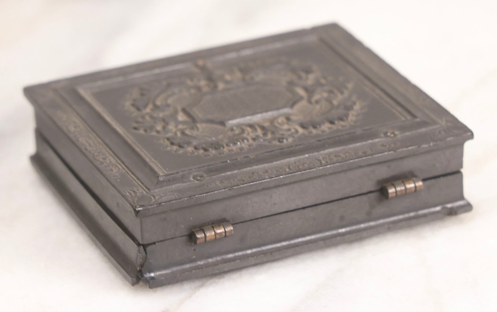 Lot 130 - Antique 1/9th Plate Ambrotype Photograph Of Young Woman In Dark Clothing With Bonnet In Thermoplastic Full Case By S. Peck & Co.