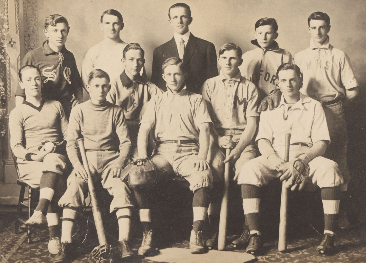 Lot 168 - Antique Trimmed Real Photo Postcard R.P.P.C.. Of Milford, New Hampshire High School Baseball Team, Early 20th Century