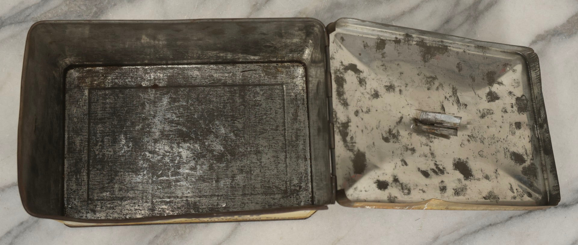 Lot 188 - Antique Tin Lithograph "Winner Cut Plug Smoke And Chew" Tobacco Tin With Auto Racing Motif, J. Wright Co., Richmond, Virginia, Circa 1910–1920