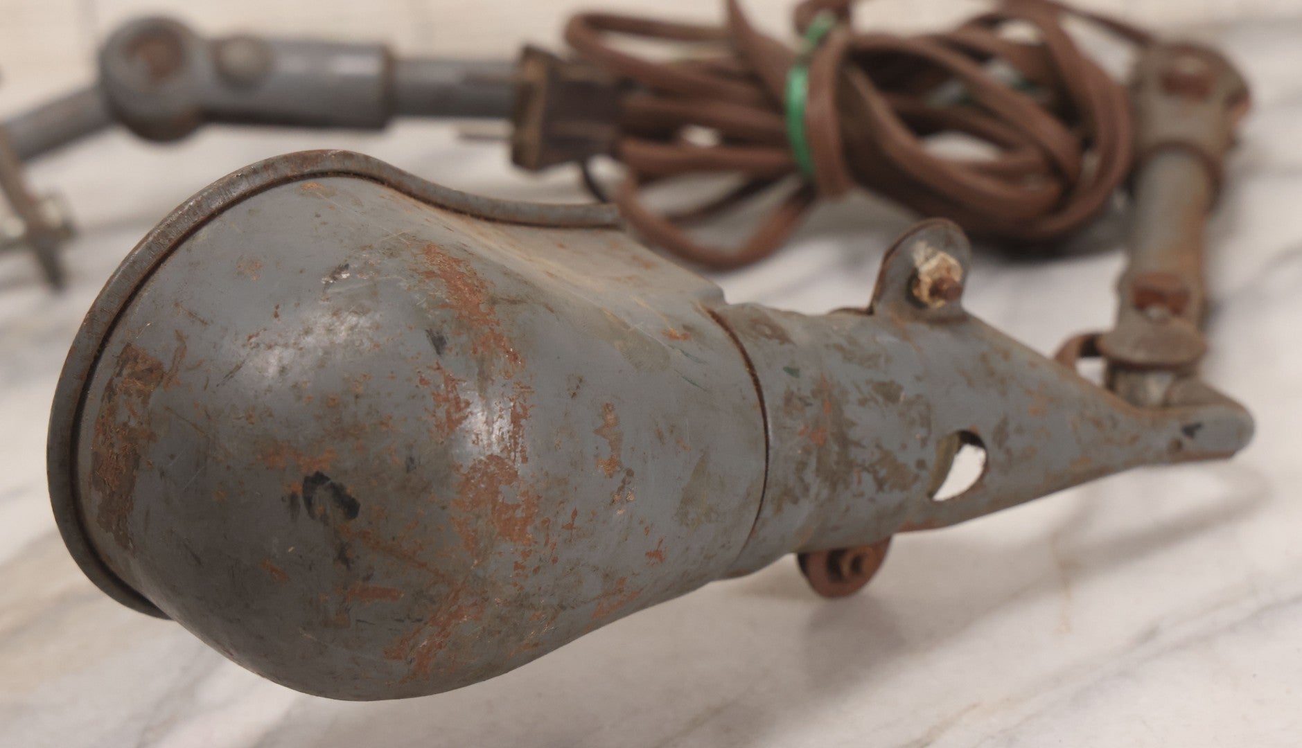 Lot 200 - Vintage Adjustable Bench Mount Industrial Work Lamp With Articulating Arm And Bolt On Base, Working Condition