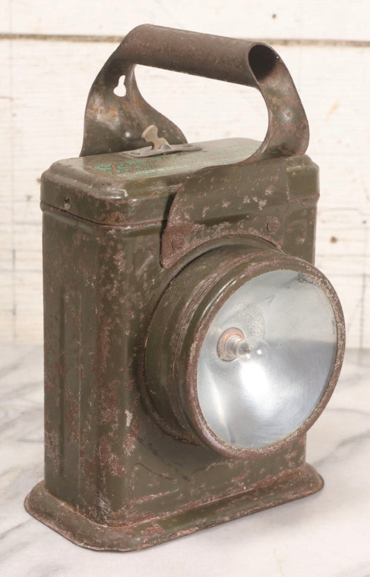 Lot 201 - Vintage Lightmaster Lantern Searchlight No. 20-4803 Battery Operated Flashlight, Patented May 9, 1933