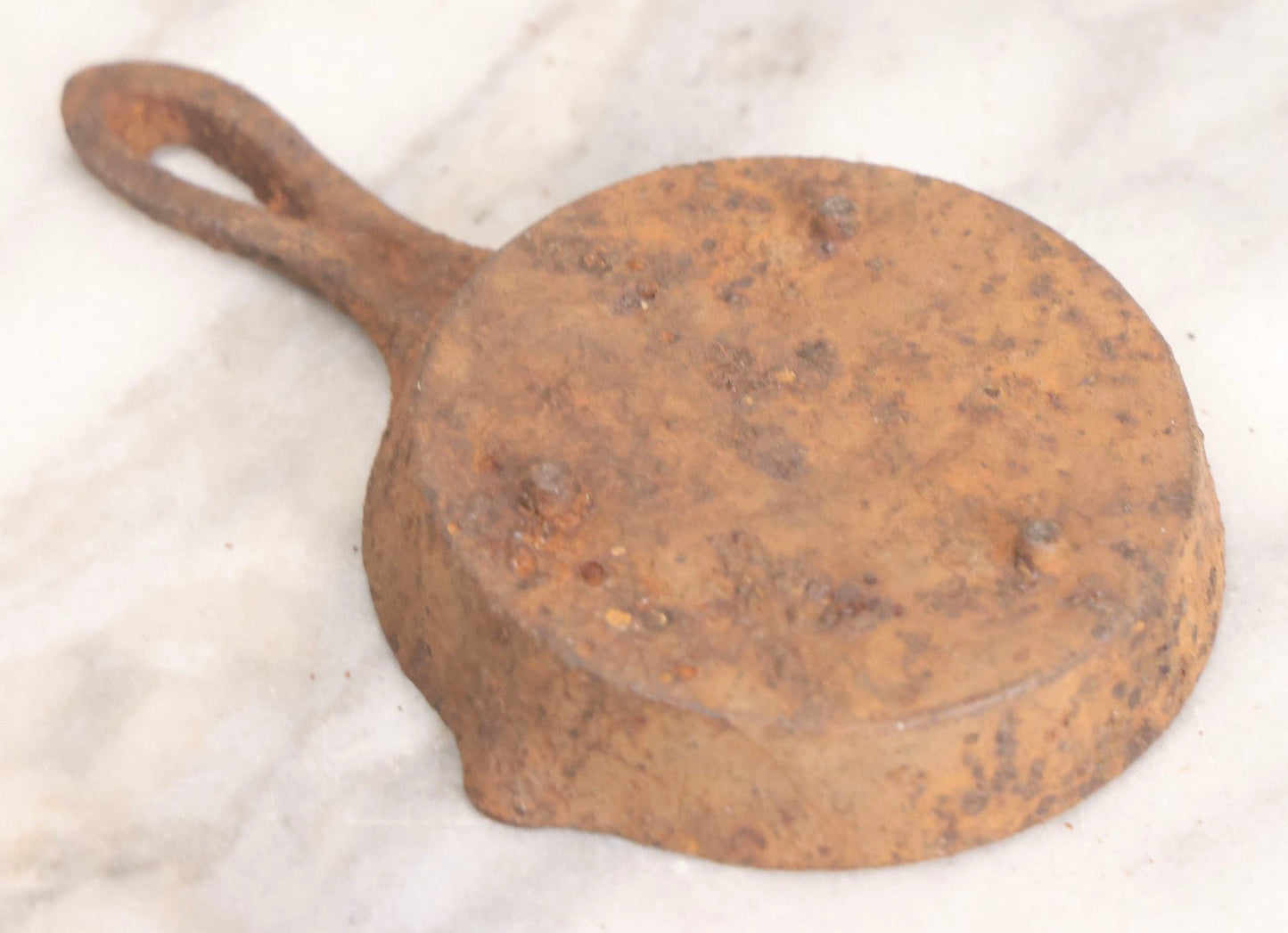 Lot 277 - Grouping Of Five Vintage Metal Vessels Including Bronze Smudge Pot, Brass Drum, Cast Iron Pan, And Ash Bucket With Scoop