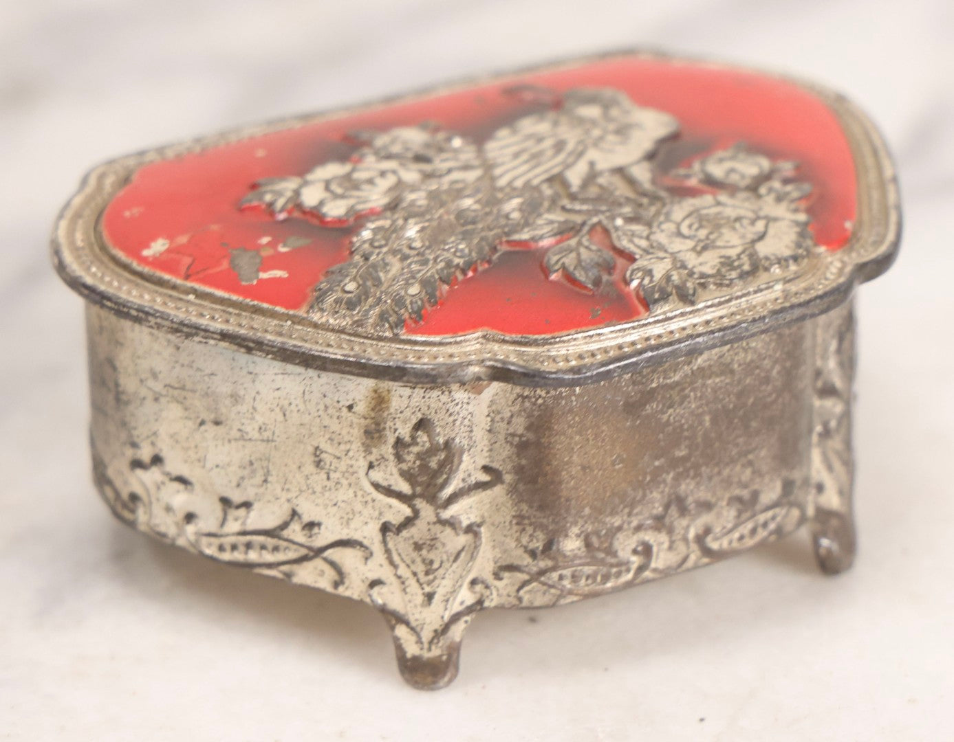 Lot 282 - Pair Of Vintage Metal Boxes Made In Japan Including Pennsylvania Landmarks Box By Bosselman & Co. And Peacock Design Box