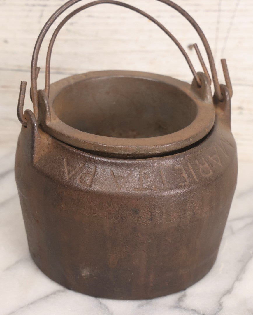 Lot 287 - Antique Marietta, Pennsylvania Cast Iron "00" Smelting Glue Pot With Liner