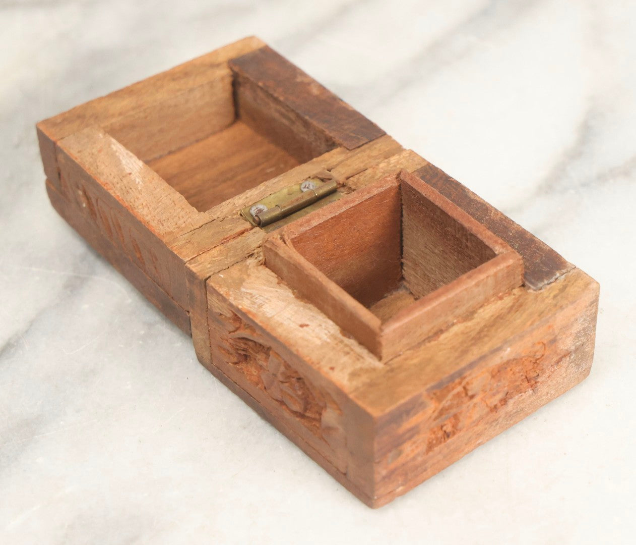 Lot 299 - Grouping Of 4 Vintage And Antique Wooden Boxes And Vanity Items Including Pyrography Box, Hand Mirror, Indian Carved Box, And Remington Rand Case