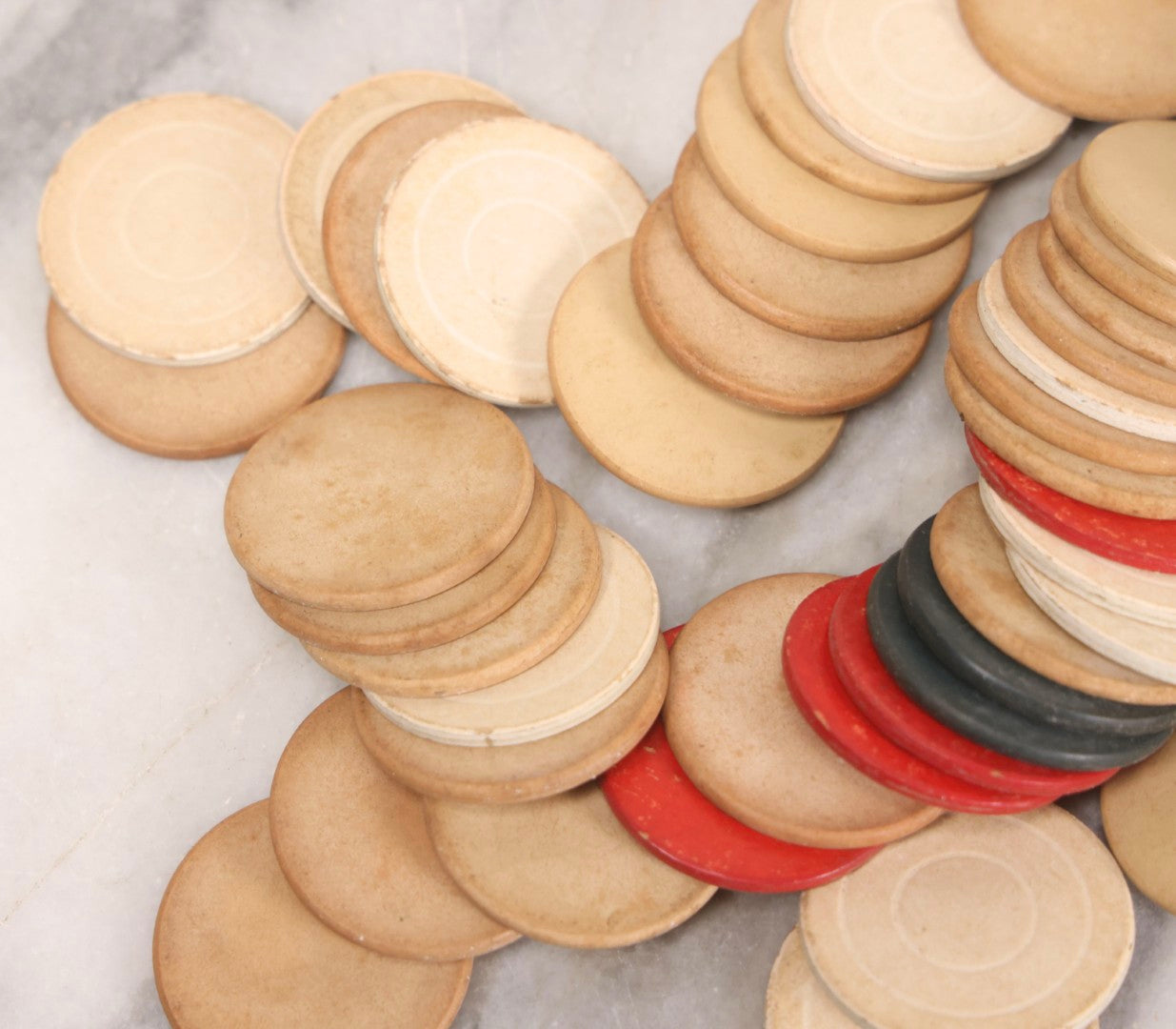 Lot 302 - Grouping Of Vintage Clay And Paperboard Poker Chips