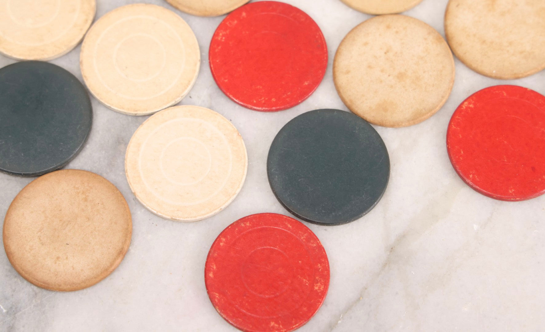 Lot 302 - Grouping Of Vintage Clay And Paperboard Poker Chips