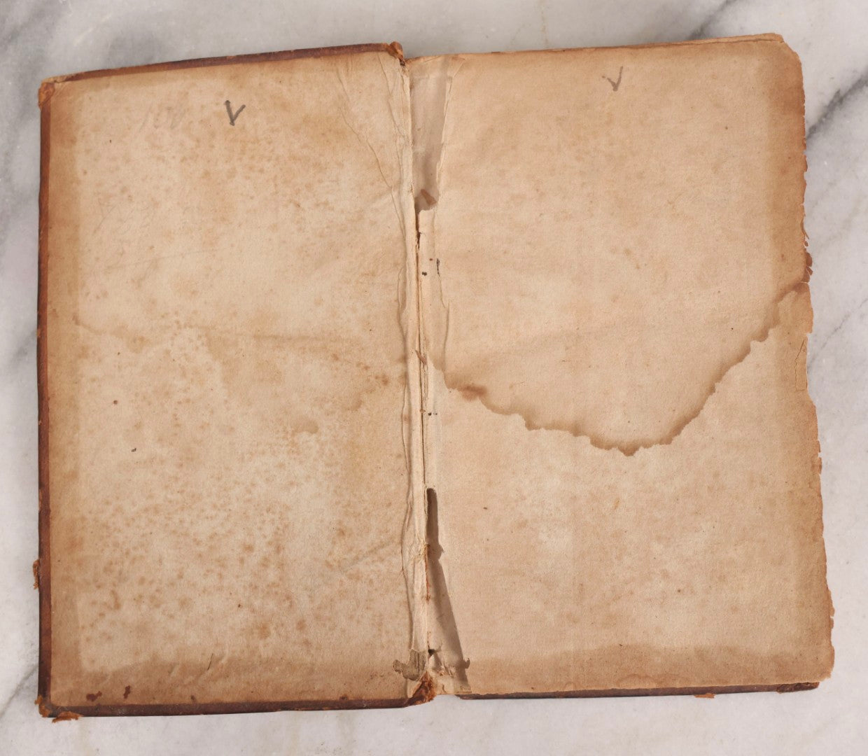 Lot 307 - "The Pilgrim's Progress From This World To, That Which Is To Come" Antique Illustrated Christian Allegory Book By John Bunyan, Published By Isaiah Thomas, Junior, Boston, Printed By E. Merriam & Co., 1817