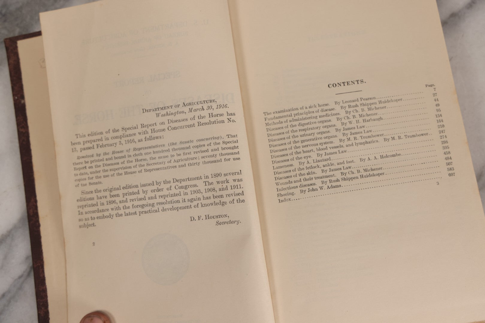 Lot 314 - "Diseases Of The Horse" Antique Veterinary Reference Book With Chromolithograph Plates, U.S. Department Of Agriculture, Government Printing Office, Washington, 1916