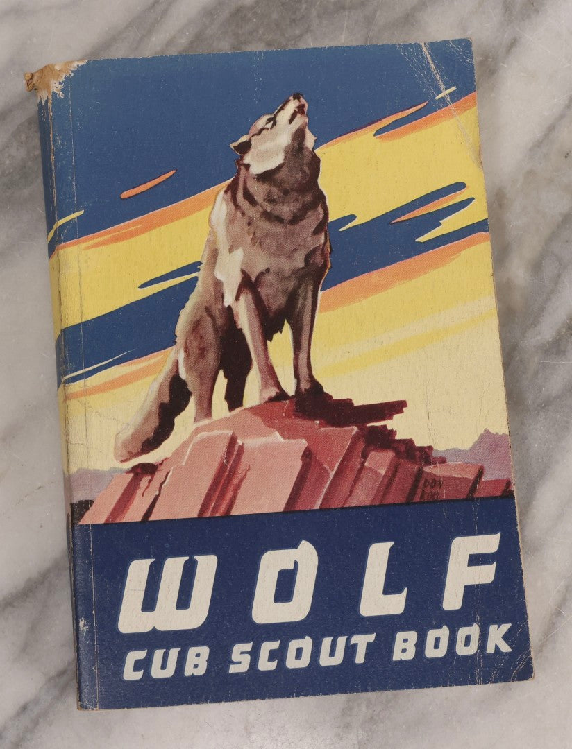 Lot 316 - Pair Of Vintage Scouting Handbooks Including "Wolf Cub Scout Book" 1960 And "Brownie Scout Handbook" 1955