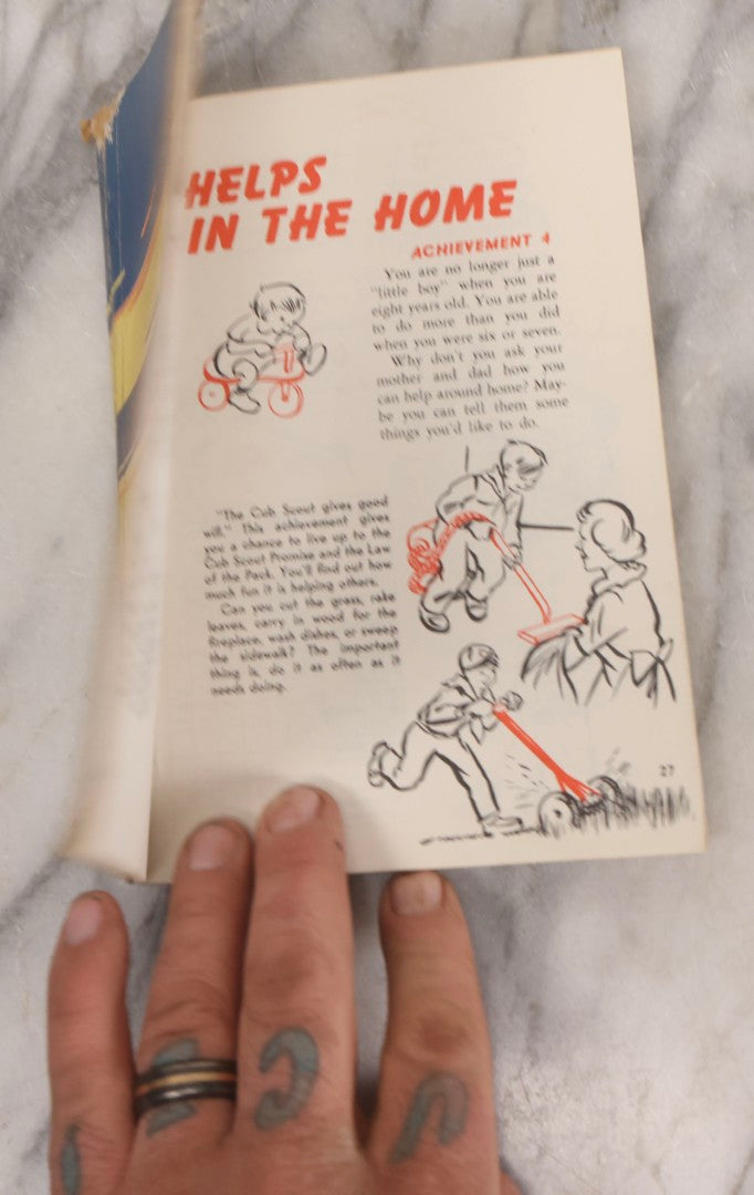 Lot 316 - Pair Of Vintage Scouting Handbooks Including "Wolf Cub Scout Book" 1960 And "Brownie Scout Handbook" 1955