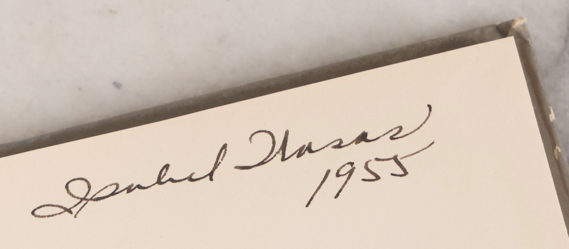 Lot 316 - Pair Of Vintage Scouting Handbooks Including "Wolf Cub Scout Book" 1960 And "Brownie Scout Handbook" 1955