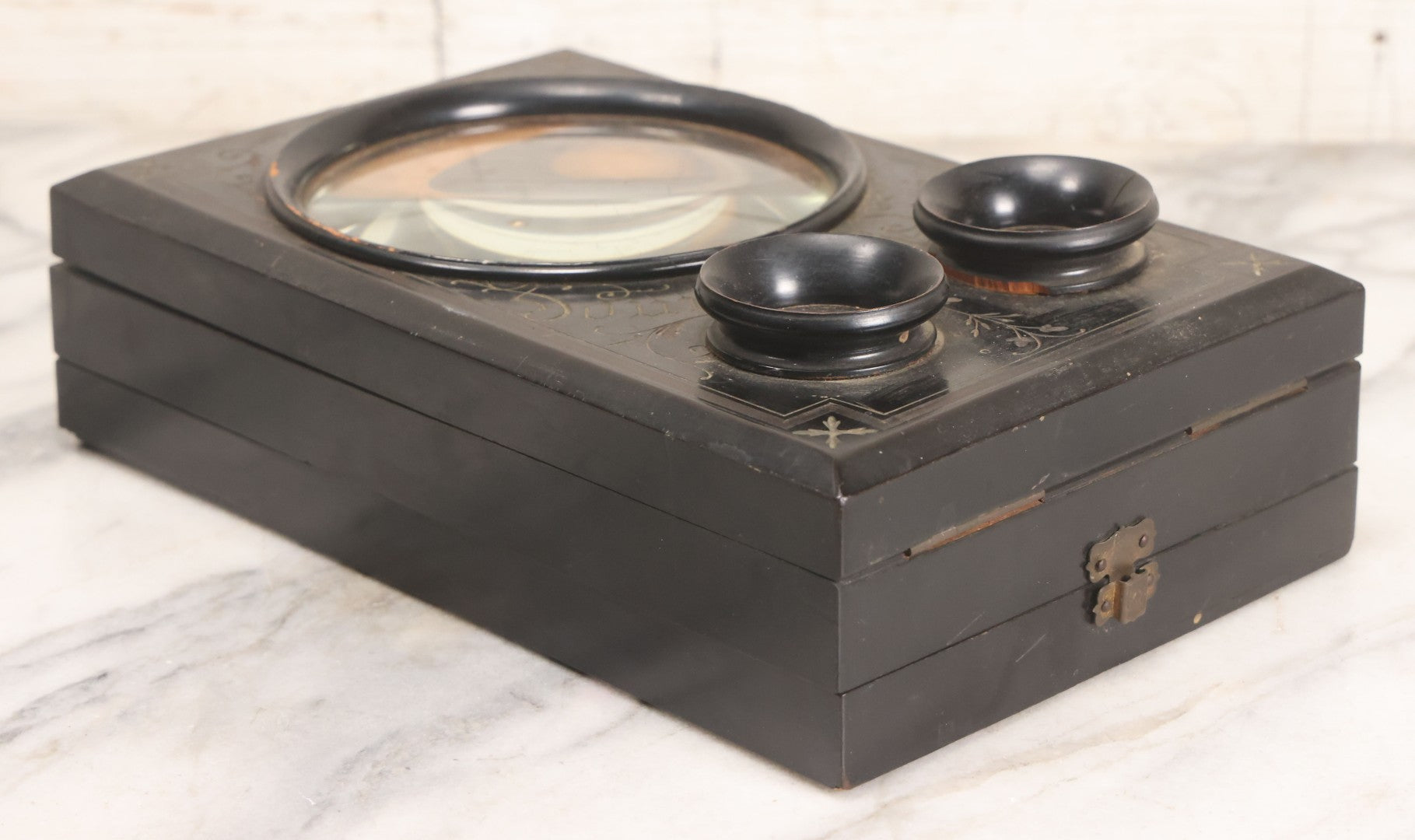 Lot 005 - Antique Black Lacquered Wooden Graphoscope Folding Table Top Stereo Card And Photograph Viewer "Souvenir De Paris", Note Center Lens Has Chip, 6-7/8" x 10-3/4"