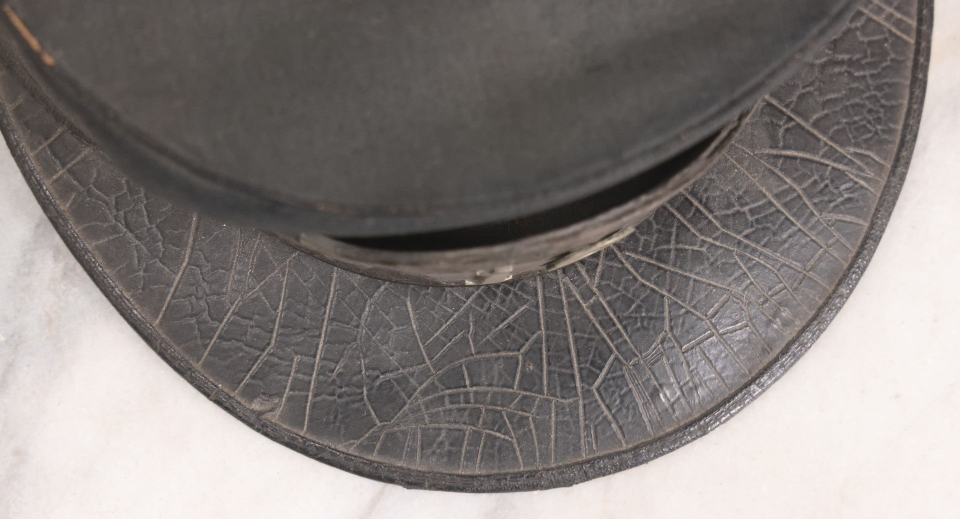 Lot 027 - Antique Orange County Traction Company Trolley Railroad Motorman Hat Number 18 With Leather Badge, Metal Numbers, And Brass Eagle Buttons, Newburgh, New York, Circa Early 20th Century