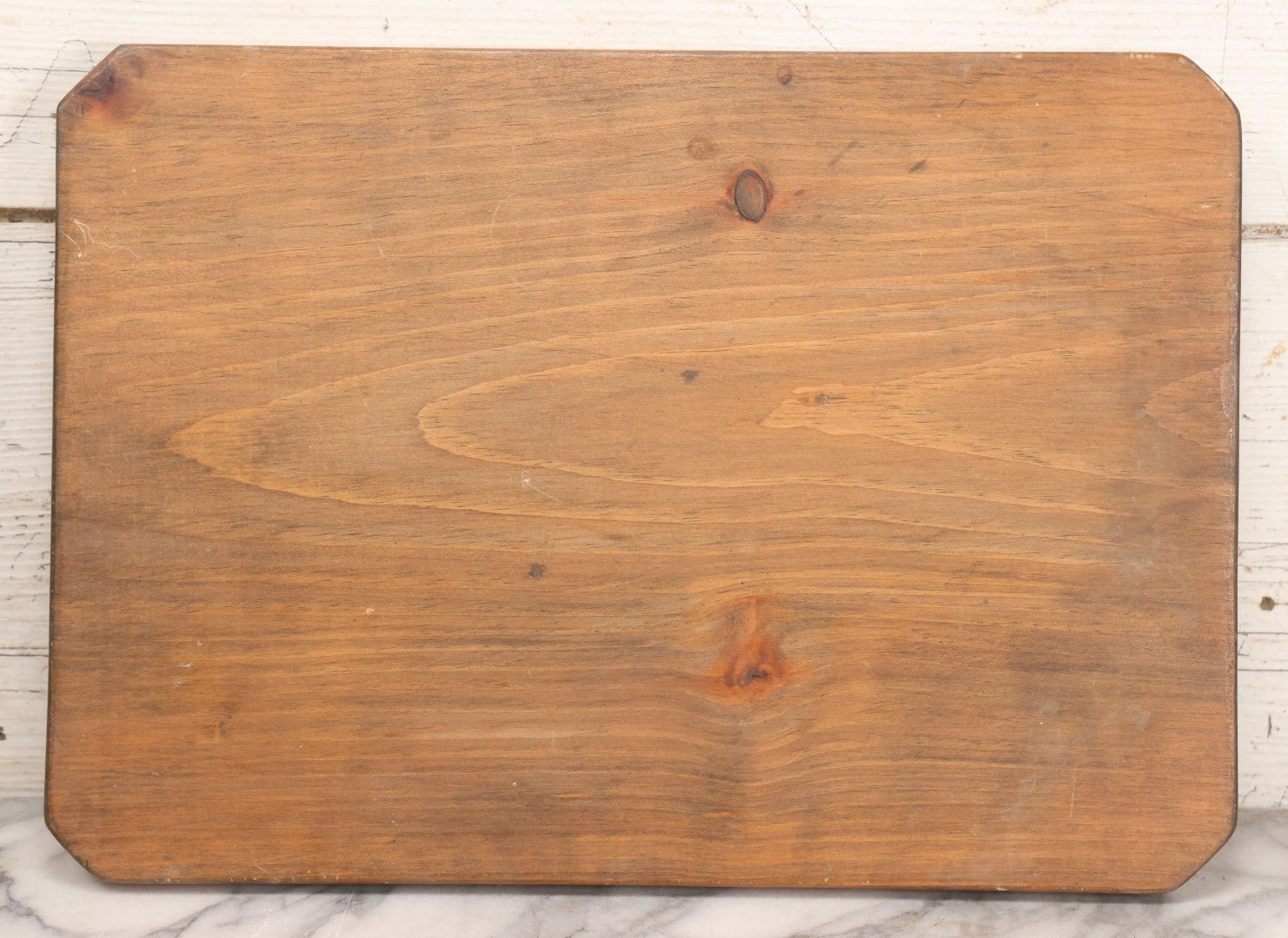 Lot 028 - Vintage University Of New Hampshire Folk Art Pyrography Backgammon Board, 15-7/8" x 11-1/4"