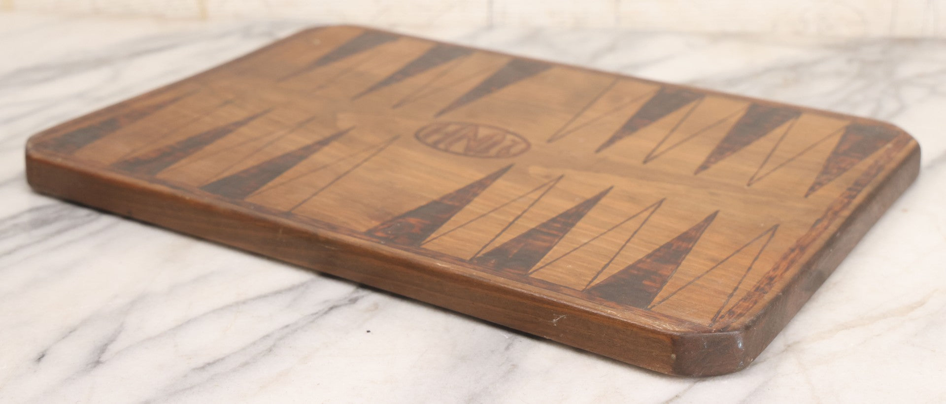 Lot 028 - Vintage University Of New Hampshire Folk Art Pyrography Backgammon Board, 15-7/8" x 11-1/4"