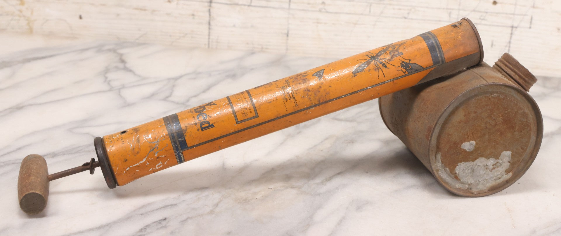 Lot 059 - Antique “Fly Ded” Insect Sprayer With Fly Graphics, Tin Lithograph, Manufactured By Midwa Chemical Company, Chicago, Illinois, Copyright 1926, 16" L