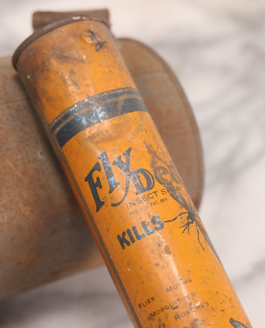 Lot 059 - Antique “Fly Ded” Insect Sprayer With Fly Graphics, Tin Lithograph, Manufactured By Midwa Chemical Company, Chicago, Illinois, Copyright 1926, 16" L