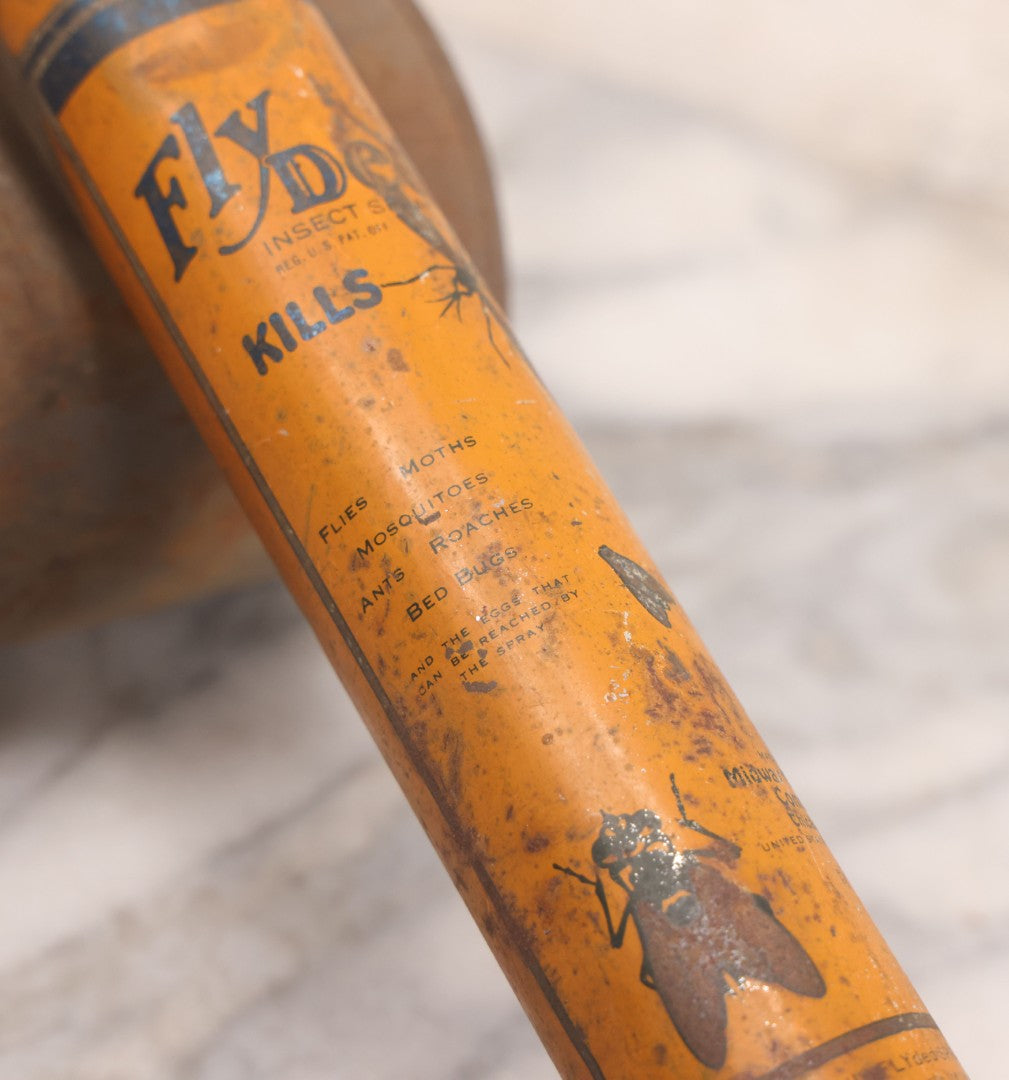 Lot 059 - Antique “Fly Ded” Insect Sprayer With Fly Graphics, Tin Lithograph, Manufactured By Midwa Chemical Company, Chicago, Illinois, Copyright 1926, 16" L