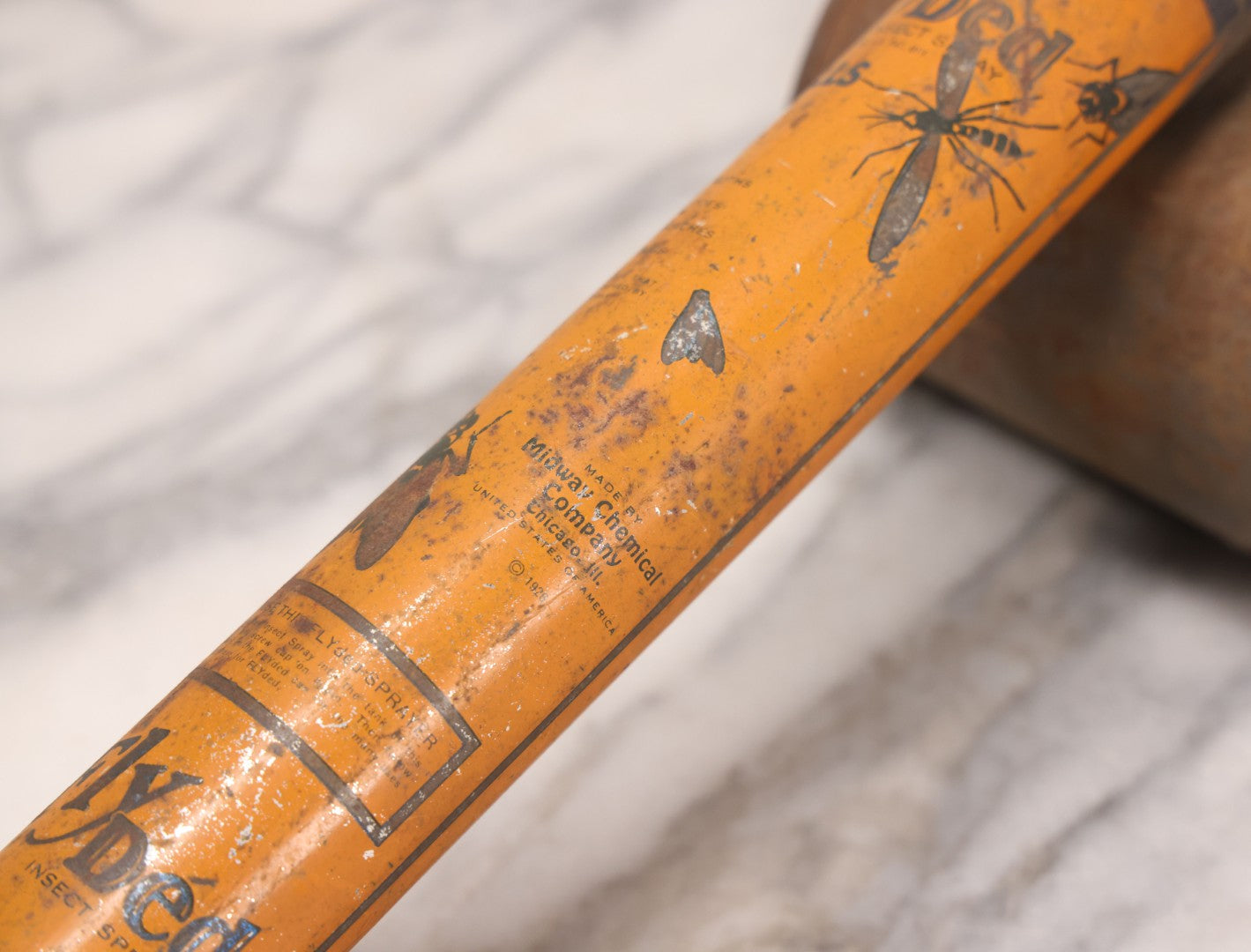 Lot 059 - Antique “Fly Ded” Insect Sprayer With Fly Graphics, Tin Lithograph, Manufactured By Midwa Chemical Company, Chicago, Illinois, Copyright 1926, 16" L