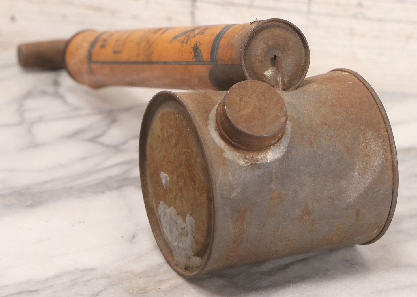 Lot 059 - Antique “Fly Ded” Insect Sprayer With Fly Graphics, Tin Lithograph, Manufactured By Midwa Chemical Company, Chicago, Illinois, Copyright 1926, 16" L