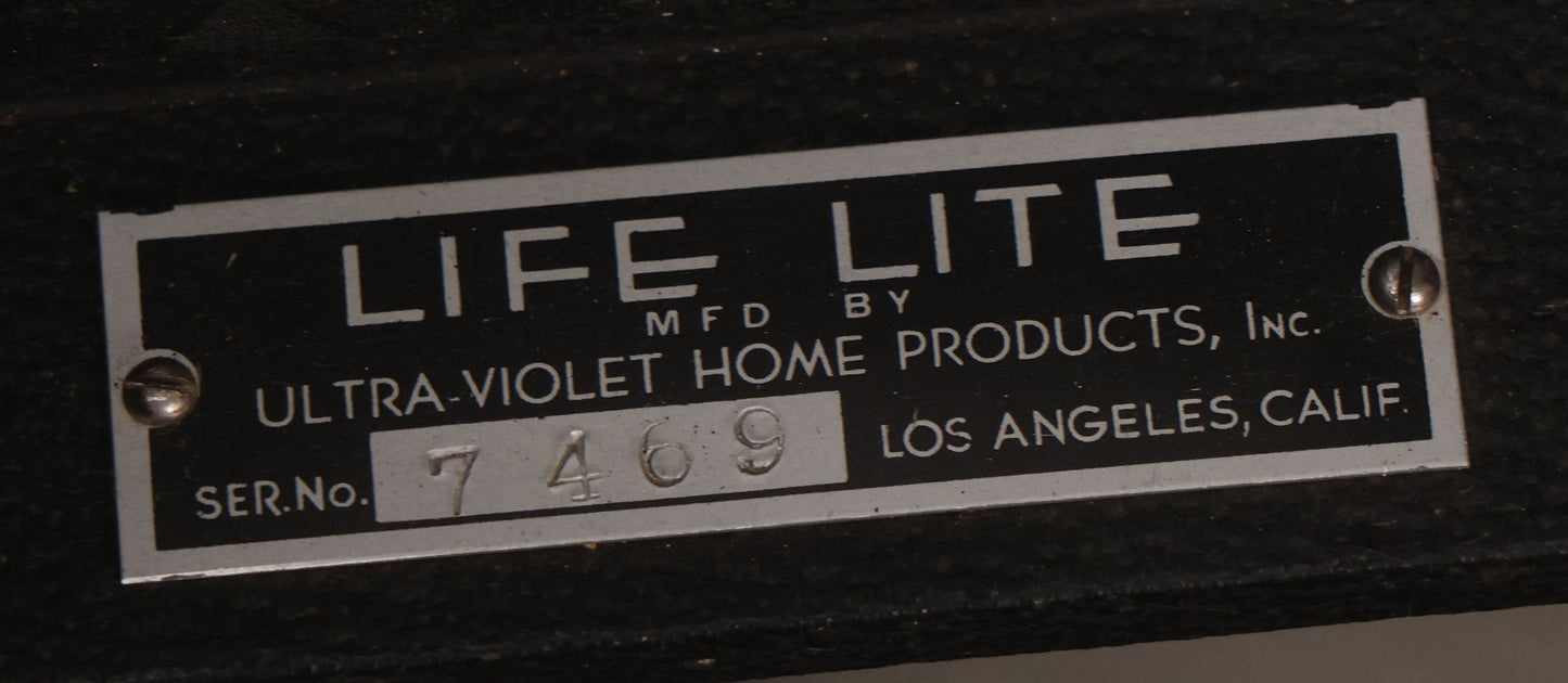 Lot 065 - Vintage Life Lite Model A Ultra-Violet Home Lamp “Quack Medicine” Kit In Carrying Case, Bakelite Construction, Ultra-Violet Home Products Inc., Los Angeles, California, With Ephemera And Manuals, Circa 1930s
