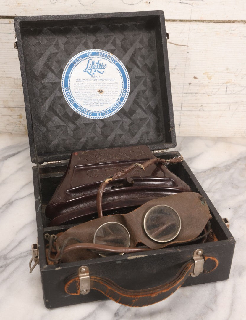 Lot 065 - Vintage Life Lite Model A Ultra-Violet Home Lamp “Quack Medicine” Kit In Carrying Case, Bakelite Construction, Ultra-Violet Home Products Inc., Los Angeles, California, With Ephemera And Manuals, Circa 1930s