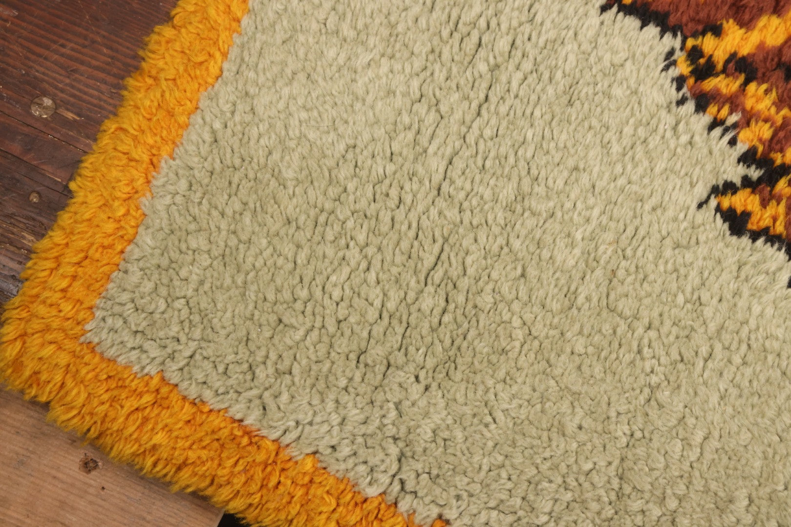 Lot 101 - Vintage Handmade Shag Rug Depicting Patriotic Eagle With American Shield, Made By Rosella Considine, Minor Staining And Wear, 49" x 30"