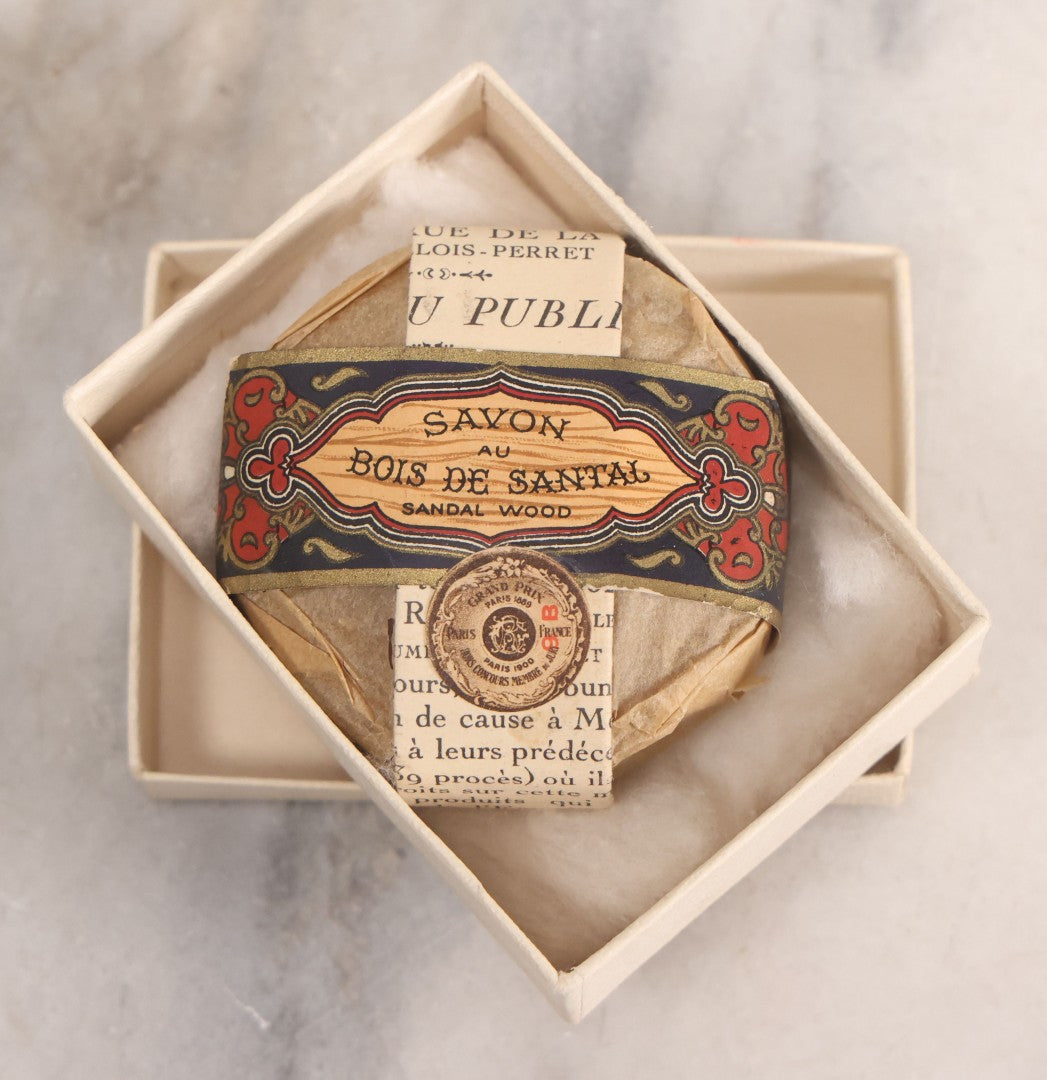 Lot 109 - Vintage N.O.S. Savon Au Bois De Santal Sandalwood Soap By Roger & Gallet, Paris, France, In Original Gift Box From Desjardins, Manchester, New Hampshire, Soap 2-1/4" Across