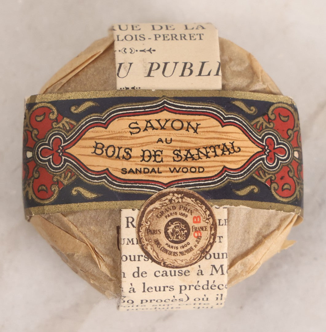Lot 109 - Vintage N.O.S. Savon Au Bois De Santal Sandalwood Soap By Roger & Gallet, Paris, France, In Original Gift Box From Desjardins, Manchester, New Hampshire, Soap 2-1/4" Across