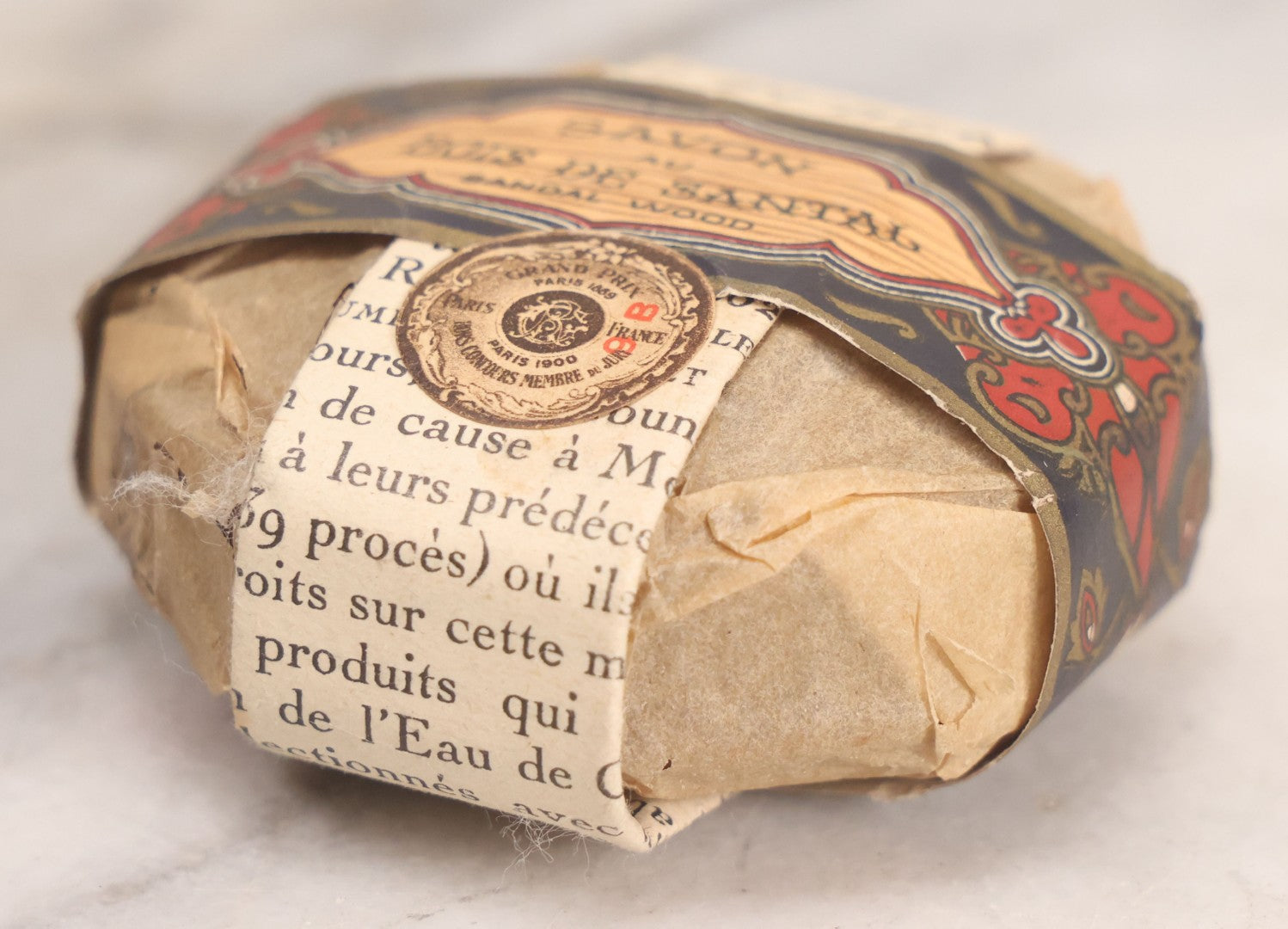 Lot 109 - Vintage N.O.S. Savon Au Bois De Santal Sandalwood Soap By Roger & Gallet, Paris, France, In Original Gift Box From Desjardins, Manchester, New Hampshire, Soap 2-1/4" Across