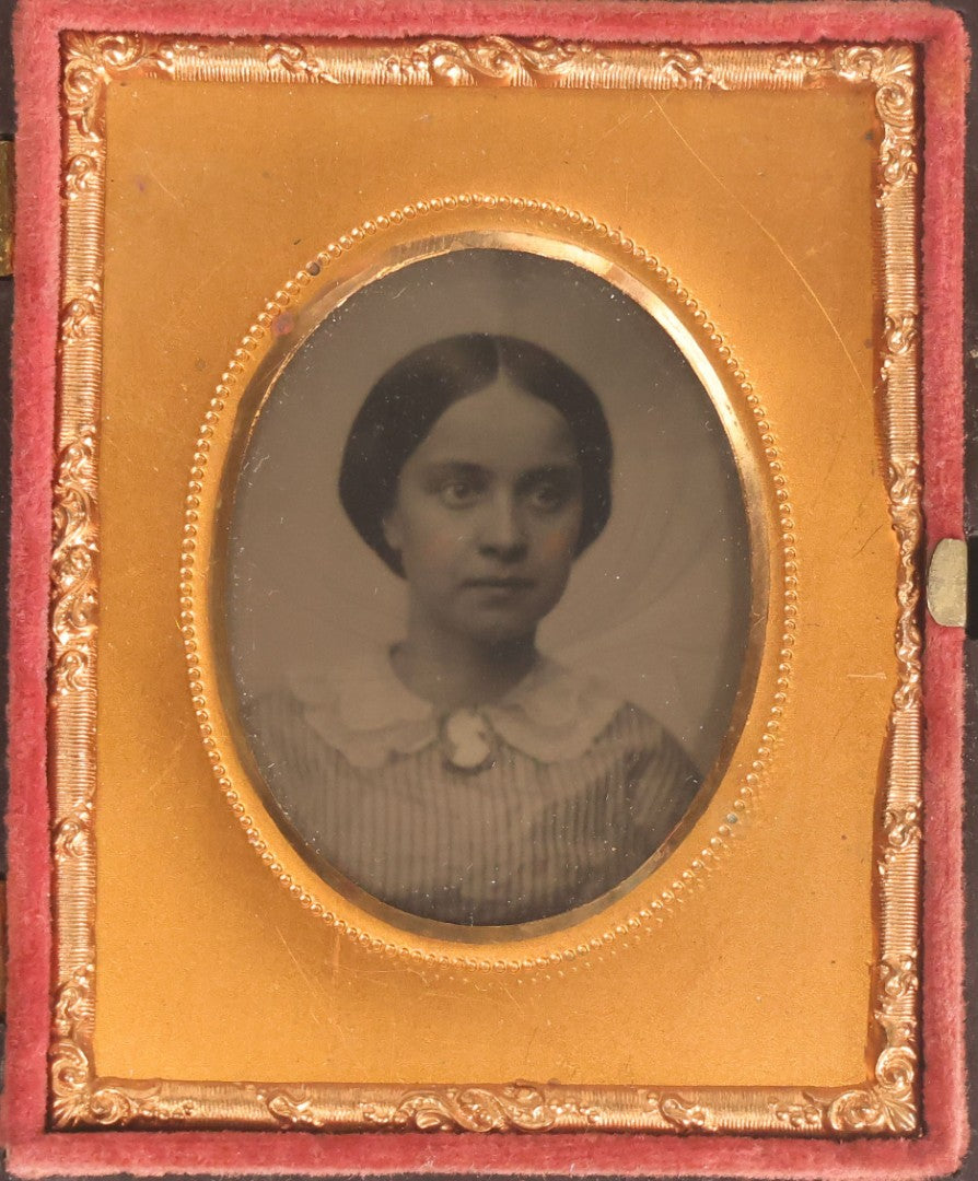 Lot 139 - Antique 1/9th Plate Ambrotype Photograph Of Young Woman In Thermoplastic Union Case, Photographed By Wyman & Co., Boston, Littlefield, Parsons & Co. Case Patented 1857, With Advertising Card