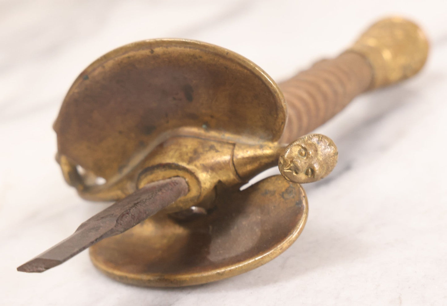Lot 156 - Antique United States M1860 Staff & Field Officers Dress Sword Hilt Fragment With Ornate Brass Eagle Guard And Lion Head Quillon, 8-3/4" L