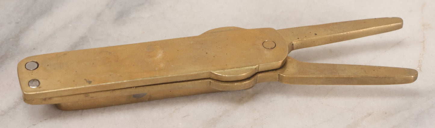 Lot 166 - Modern Replica Brass Button Mold