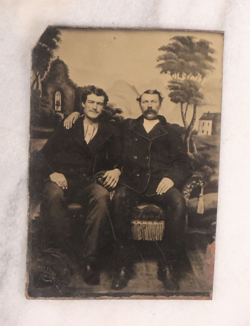 Lot 169 - Grouping Of 18 Antique Tintype Photographs Including Larger Size Plates, Featuring Men, Women, And Children