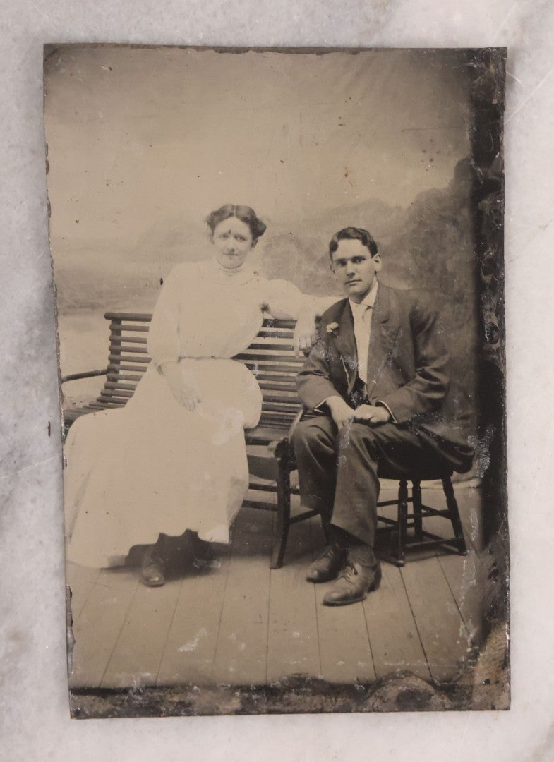 Lot 169 - Grouping Of 18 Antique Tintype Photographs Including Larger Size Plates, Featuring Men, Women, And Children