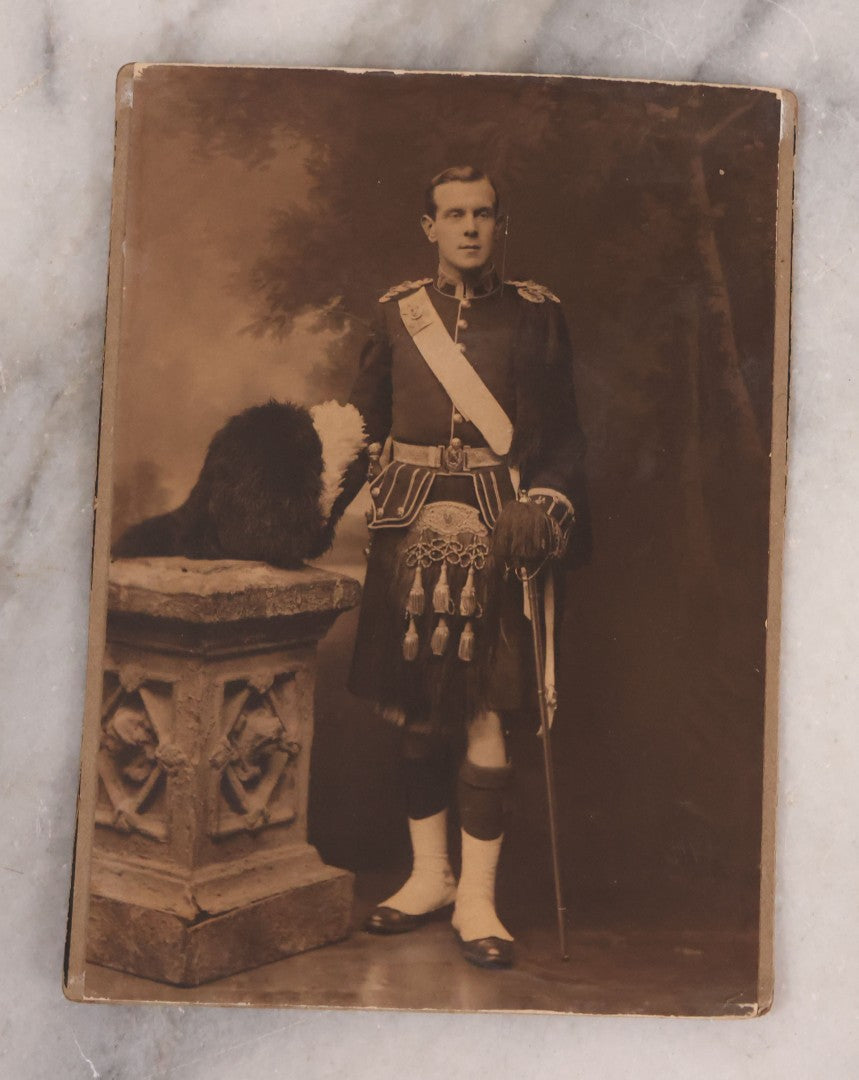 Lot 171 - Grouping Of 16 Antique Photographs Of Men In Uniforms Including Cabinet Cards And R.P.P.C., Many Of German Soldiers Leading Up To And During World War I