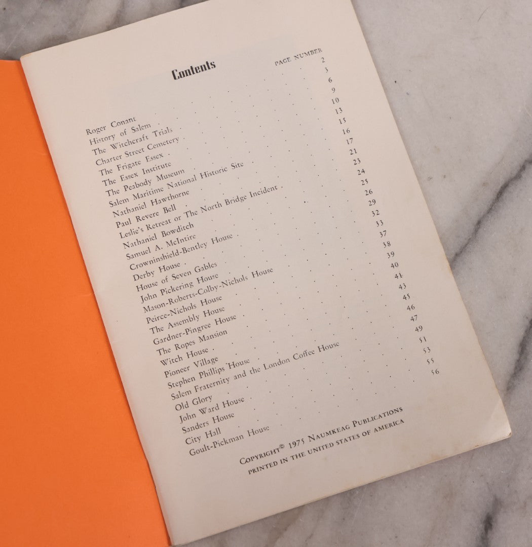 Lot 192 - Pair Of Vintage Witchcraft Booklets Including "The Witchcraft Hysteria Of 1692" By Leo Bonfanti And "Be-Witched In Historic Salem" By Captain Henry C. Nichols