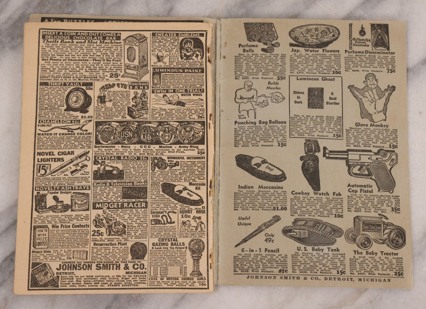 Lot 193 - Vintage "Learn How To Be A Handcuff King And Mystery Man" Magic Booklet Published By Johnson Smith & Company, Detroit, Michigan, Circa 1930
