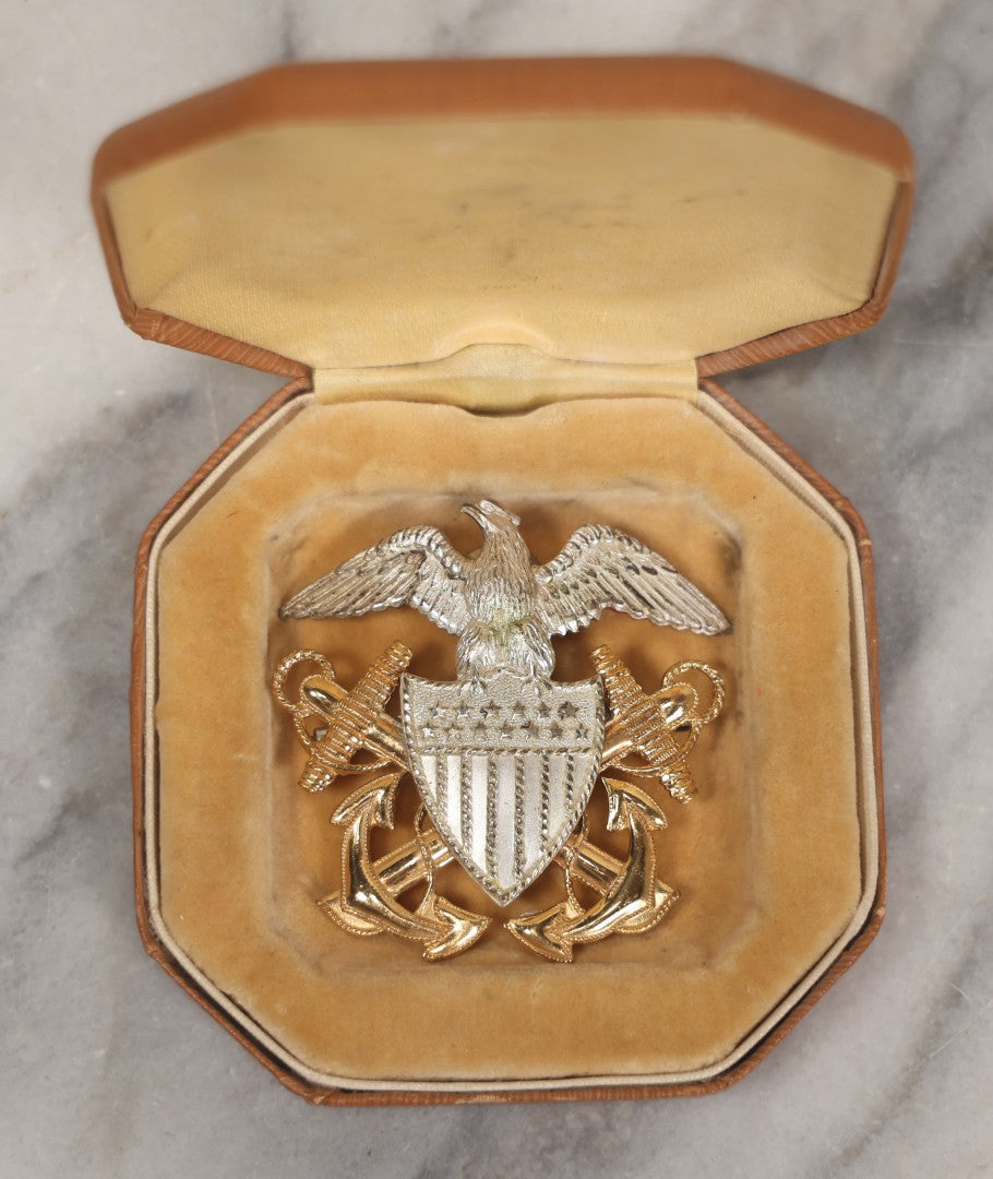 Lot 204 - Vintage U.S. Navy Officer's Hat Badge With Eagle, Shield, And Crossed Anchors, In Original Presentation Box