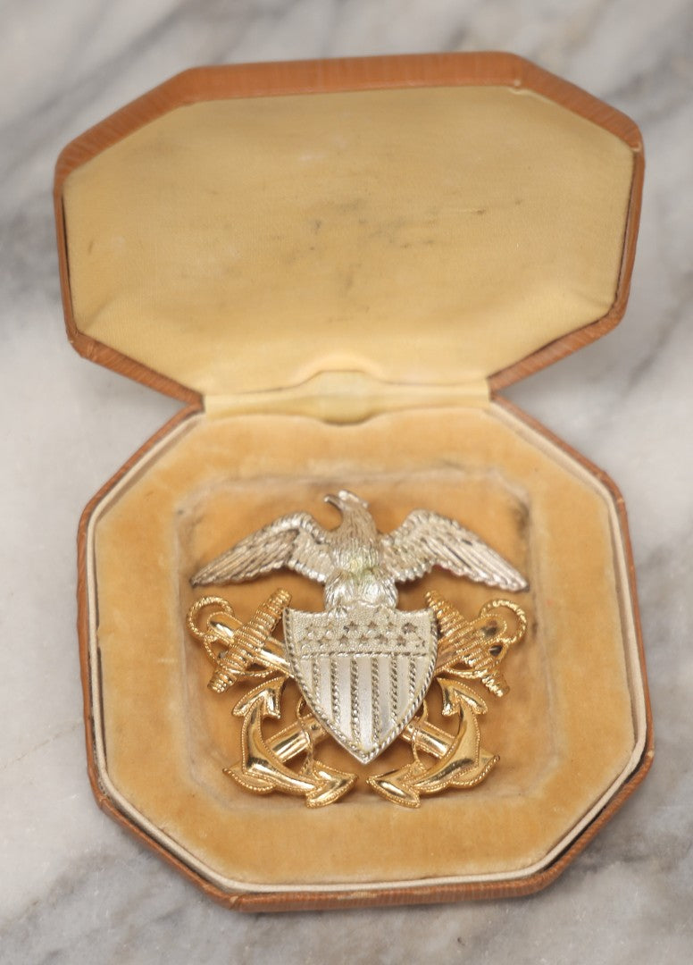 Lot 204 - Vintage U.S. Navy Officer's Hat Badge With Eagle, Shield, And Crossed Anchors, In Original Presentation Box